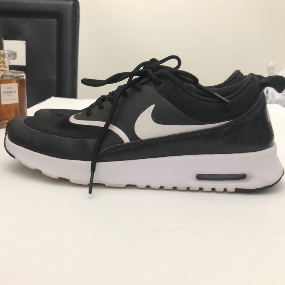 NIKE AIR MAX THEA RUNNING SNEAKERS WOMENS SIZE 8.5